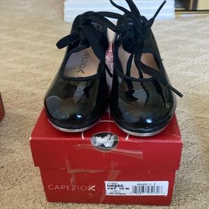 Little Girls Capezio Tap Shoes Black Pat Size 10